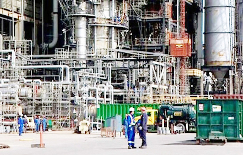 Dangote Refinery Exports 17 Petrol Cargoes Amid Supply Crisis