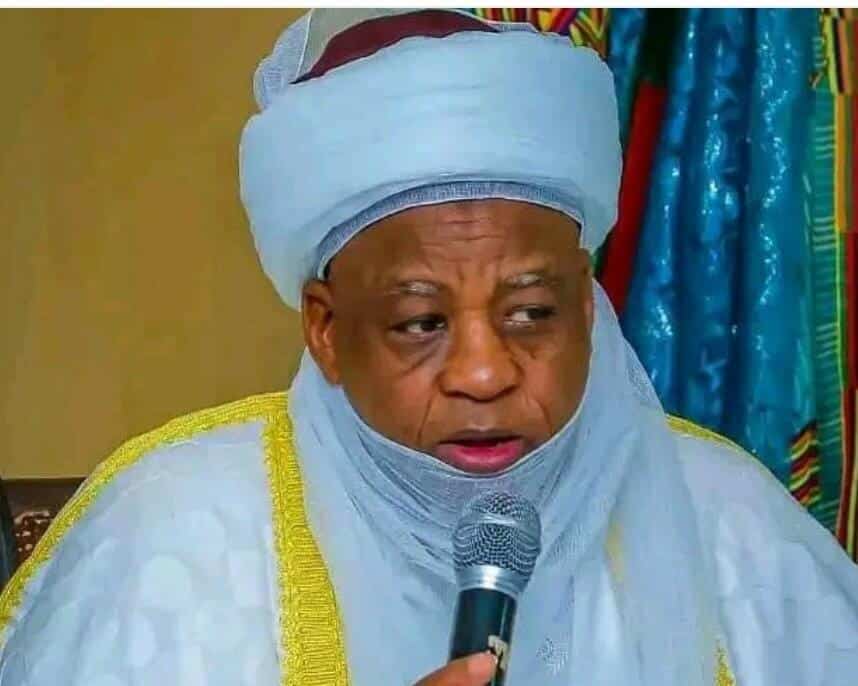 Sultan of Sokoto Denounces Viral Image of Gov Alia